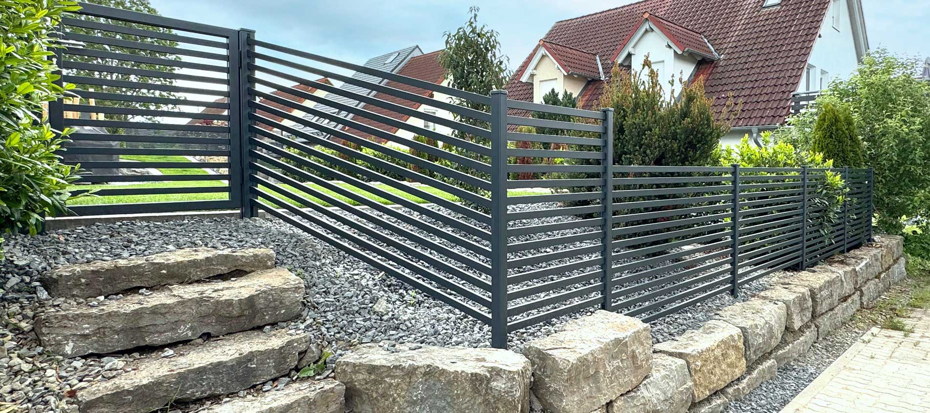 VALU Modern Line Zaunsysteme Sichtsschutz Türen Balkone