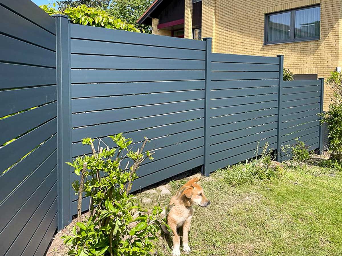 VALU Rhombus Profil 140x20 mm MAX in RAL 71016 FS Innen Garten